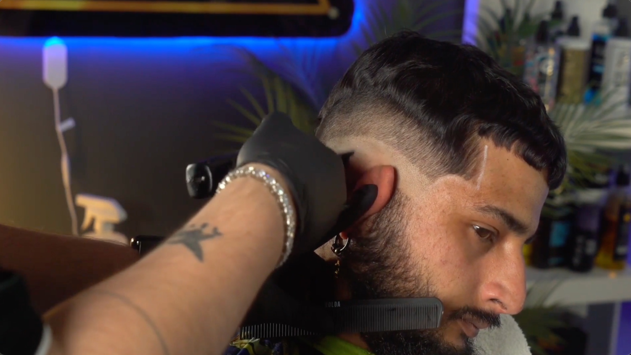 Masterclass 1 — Corte en tendencia con barba